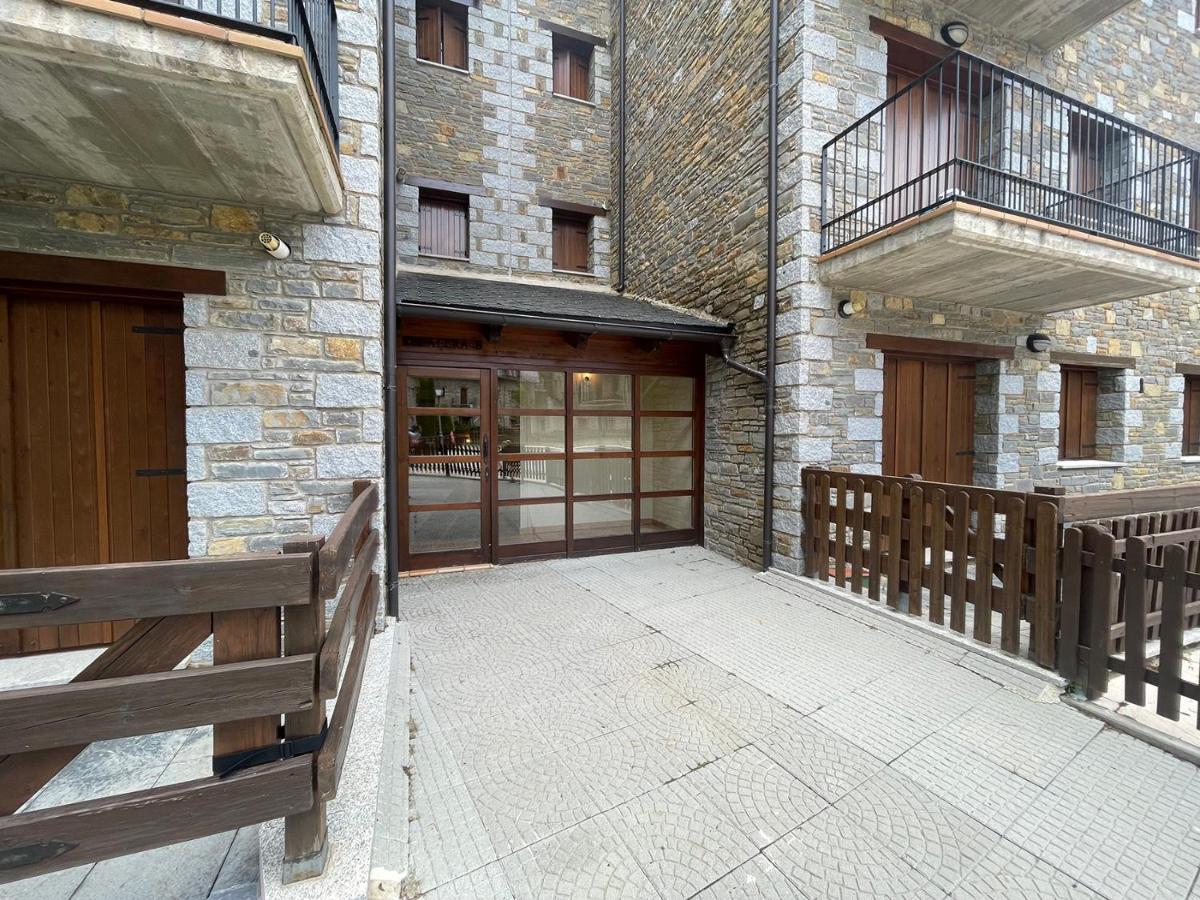 L11 - Bajo Con Jardin En Linsoles - Villmor Anciles Exterior foto